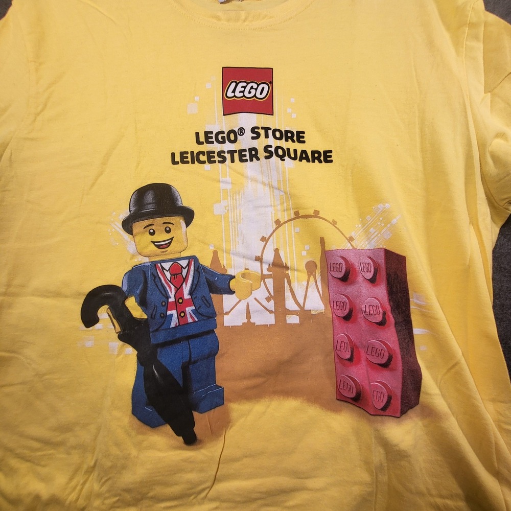 LEGO Store Leicester Square London T-Shirt Mens XL Yellow Graphic Gildan Cotton